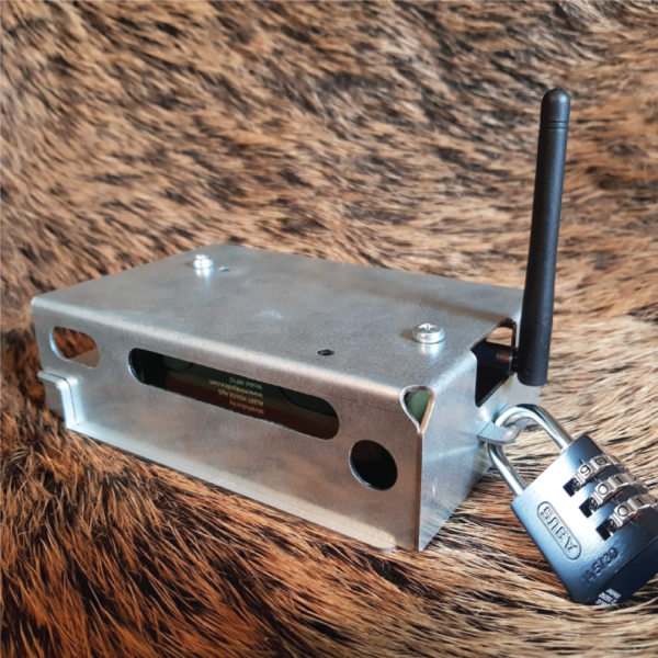 Protective Steel Enclosure by Muensterlandfalle - Image 2